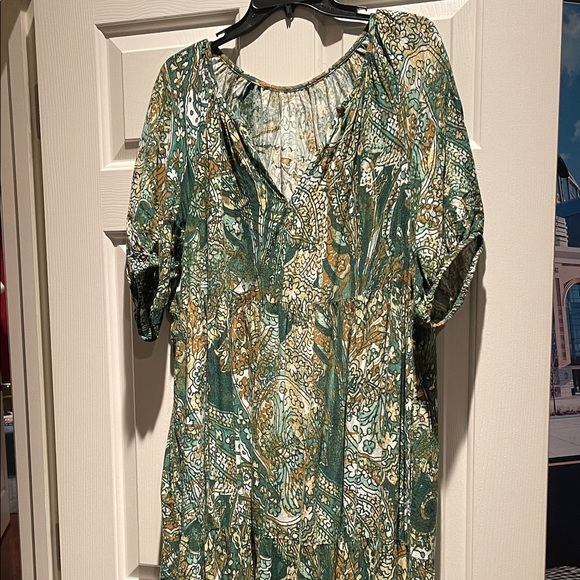 Avenue Green Floral Maxi Dress Plus 20W - Picture 7 of 11